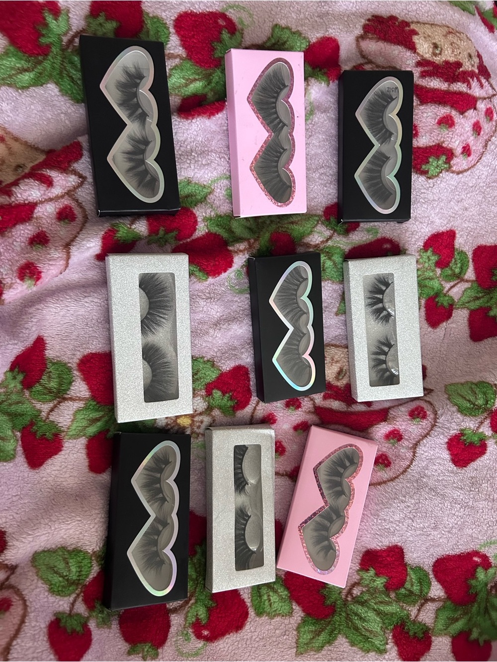 9 Pack of Strip Lashes